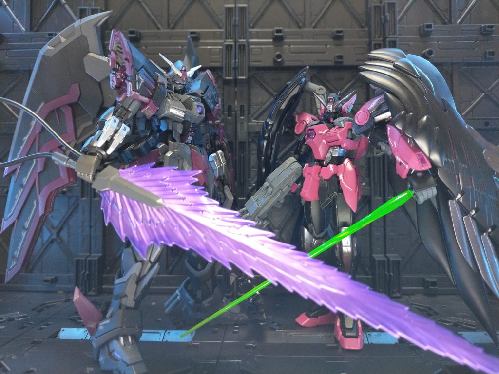 〜おまけにマウンテンサイクル(実家)から発掘されたゼロカスを添えて〜だいぶ前に作ったやつでボロいので、こいつもそのうちリメイクしたいなと思ったり……。 ということで、n番煎じ黒染めRGエピオンでした。私はこれからアナハイムの方とラビアンローズにこもって作業があるので、これで失礼します。毎度のことではありますが、気に入って頂ければ幸いです。