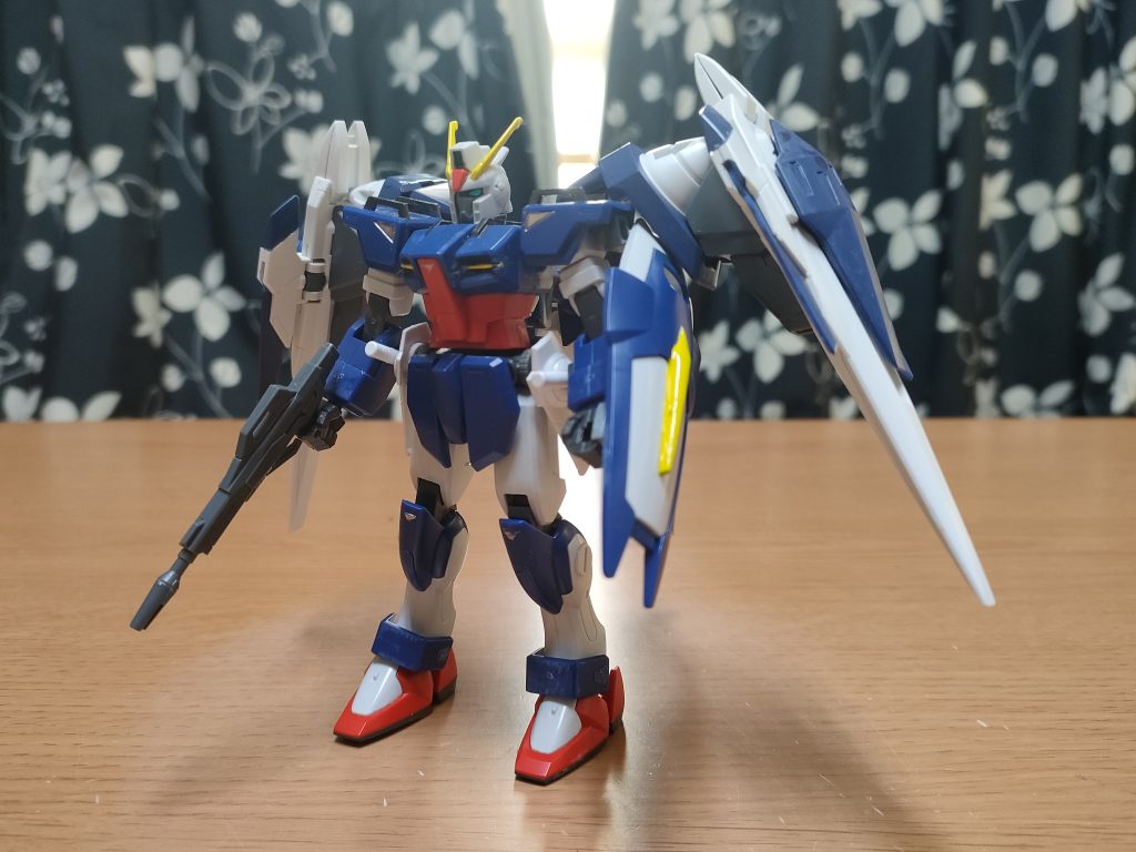 エクシードギャラクシー付属のバックパックアダプター使えばストライカーパック換装機にも搭載出来る。