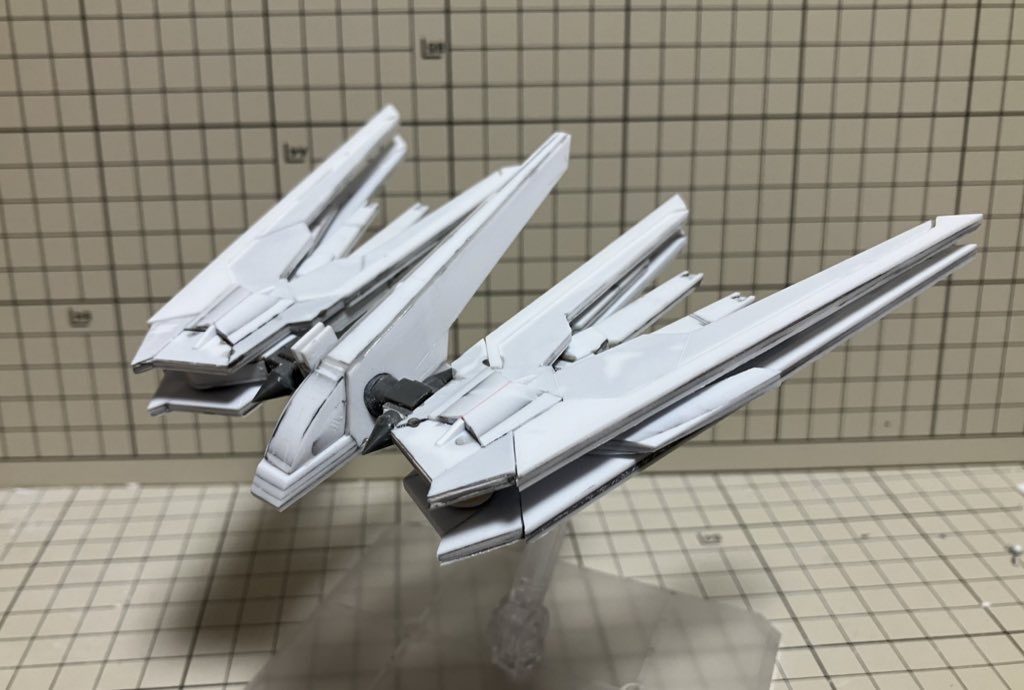 塗装前プラウドディフェンダー。