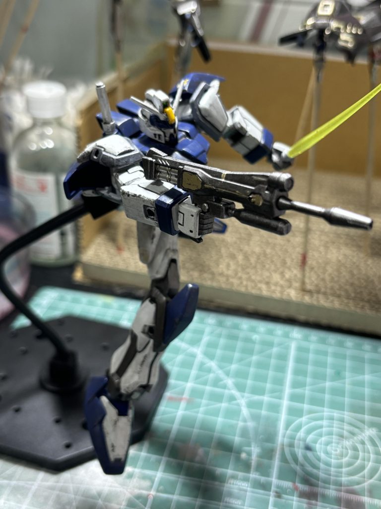 軽くウェザリングしようと思ったら汚し過ぎました。いつもこの失敗します笑