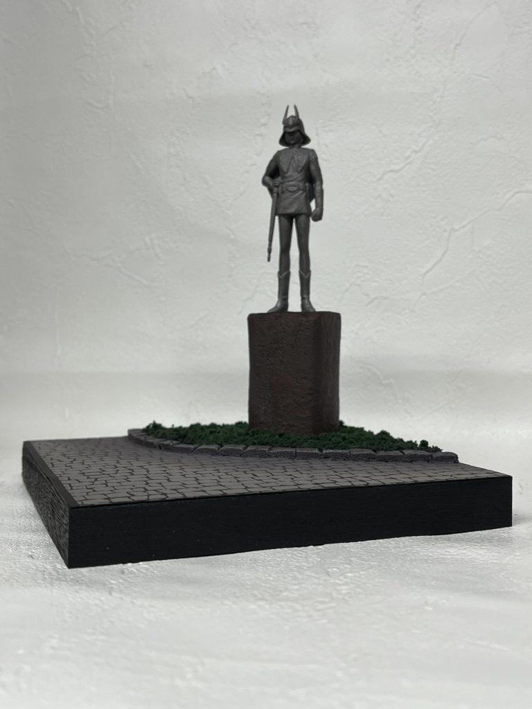 台座もサクッと