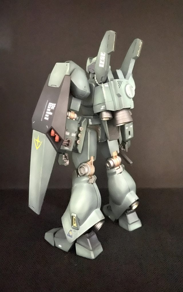 関節はミスターホビーマーカーで塗ってます。とっても便利なアイテム