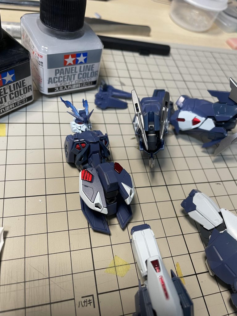 途中までメタルカラーはレッドにしようと思ってたんですけど､サンボルのフルガンに見えてしまい没に🫠