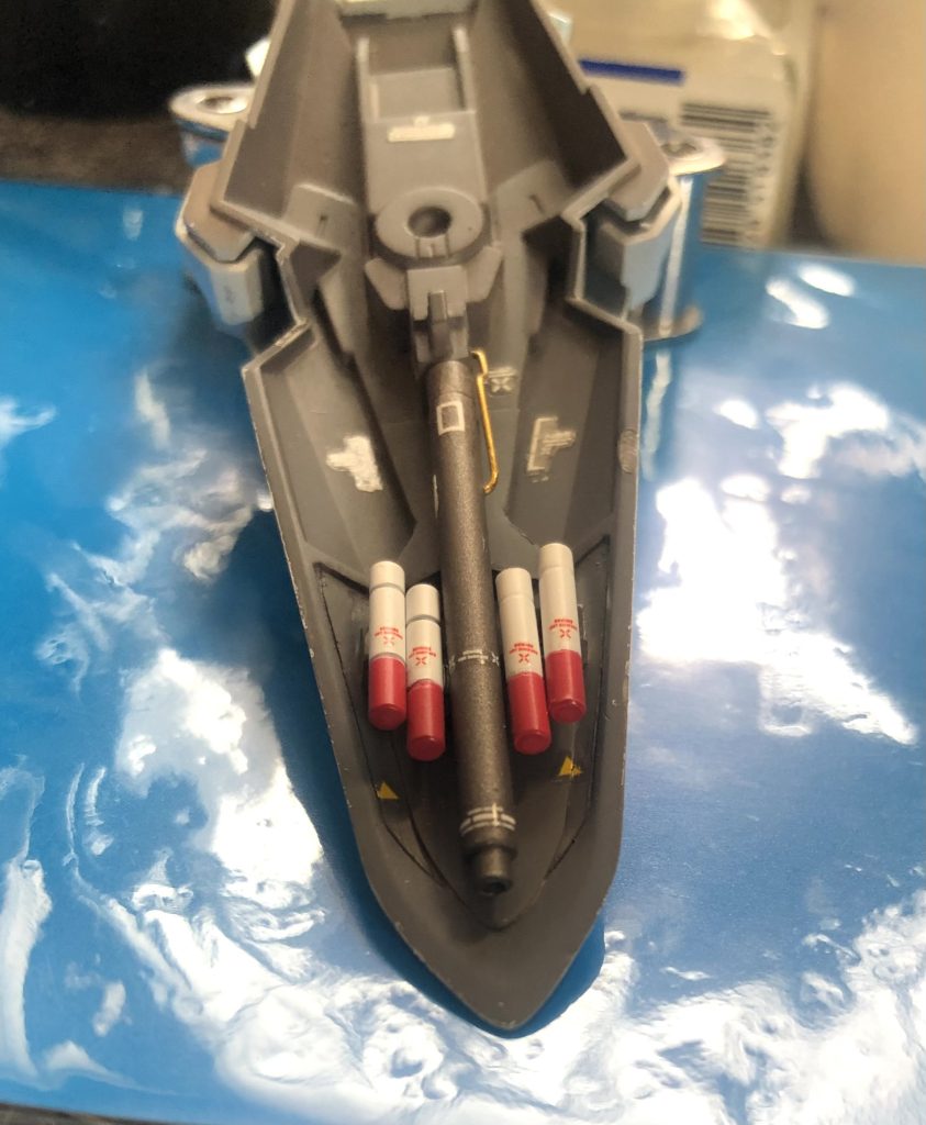 シールド裏のビームキャノンとミサイルはプラ棒で造形あまり目立たない箇所も少しこだわって制作してみました