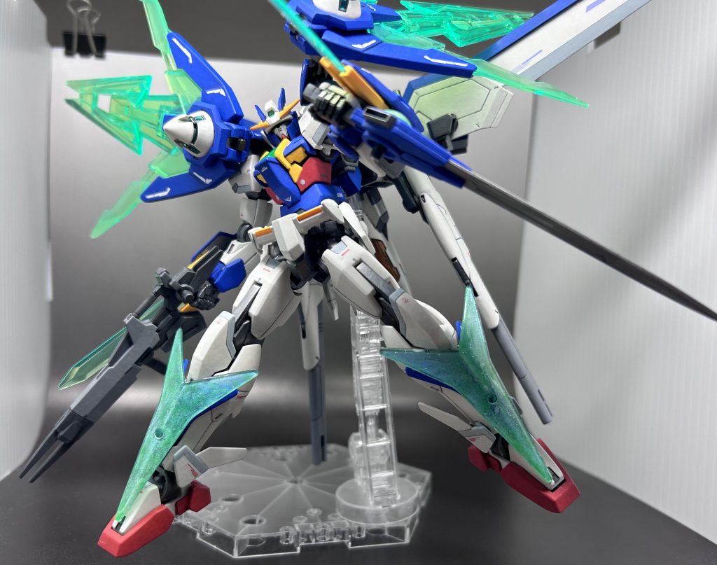 最初は配色がクドイかと思いましたが、クリアパーツ付けたらあまり気にならなくなりました。クリアパーツは処理したら少し曇ってしまったので今後の課題に。ここまでご覧頂き、ありがとうございます。