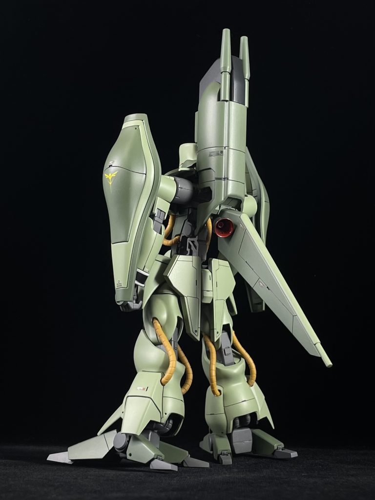 UC版のギラドーガに付いてたので、一緒に制作しました^ ^ガザCの ニョロニョロスタイルはそのままで 軽くディテールだけ足してます?