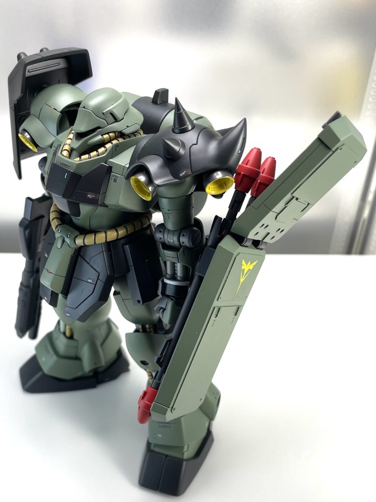 以前 こちらにアップしたギラドーガを 撮影し直してみました。いつもの黒背景から 白背景にしてみたんですけど、、背景が白くなりません 笑どないしたら良いんやろ(ㆀ˘・з・˘)スマホで撮影した画像を、トリミングと 露出だけ増やしてます。撮影上手な人になりたい、、汗撮影技術の無い僕には、黒背景よりは ディテールが見やすい、、かな?土台のプラ板だけが白い 笑