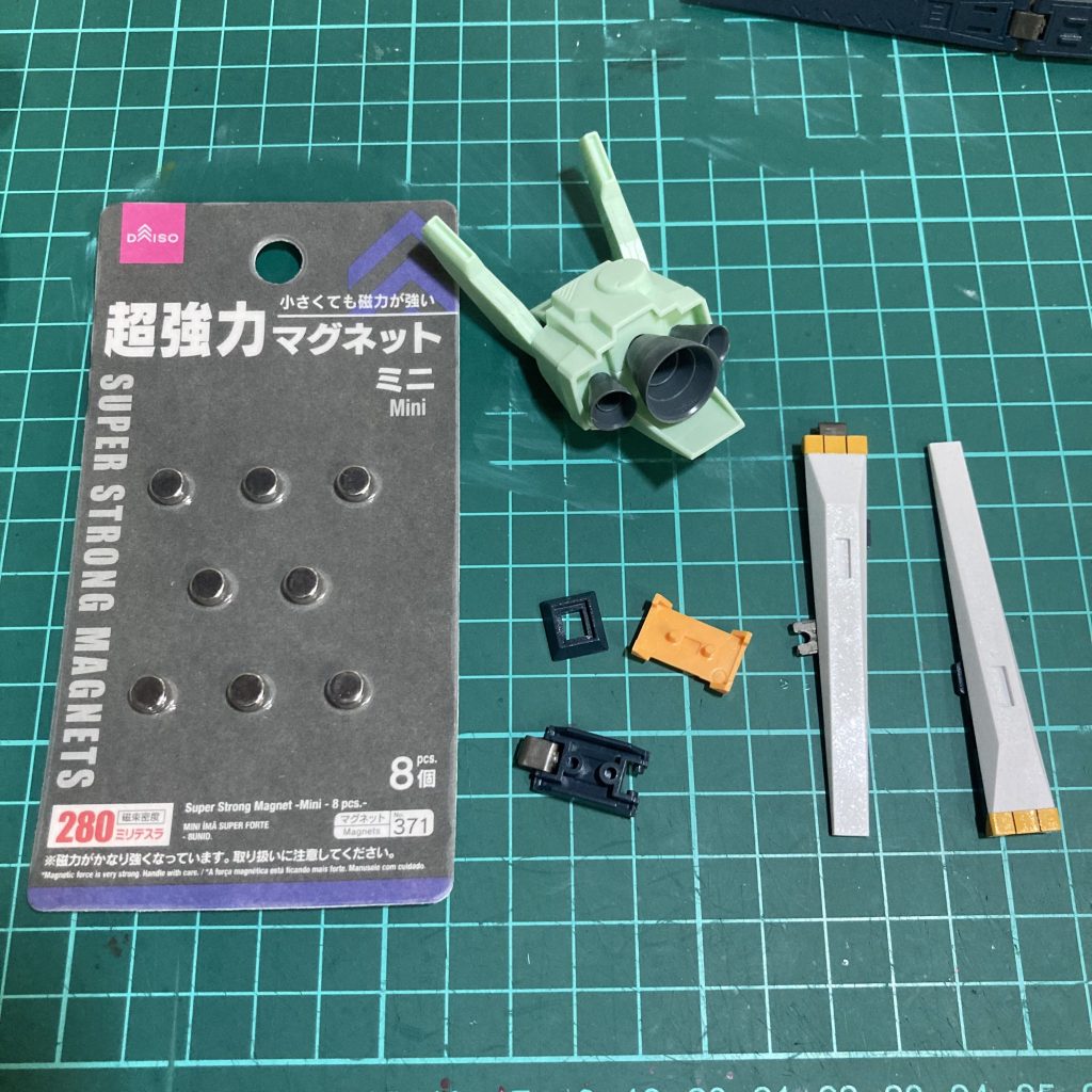 100均のマグネットをつかいます