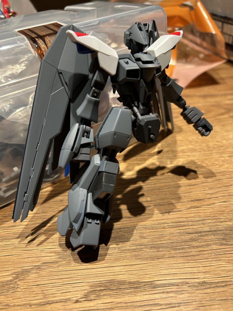 塗り分けが大変でした。サフ状態がやはり1番カッコいい説…