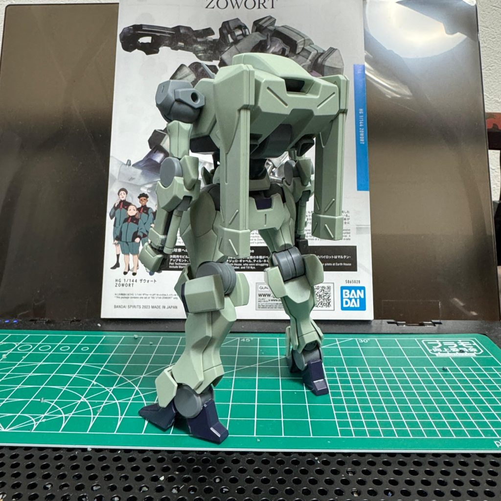 後ろ今回は簡単なヤツを…