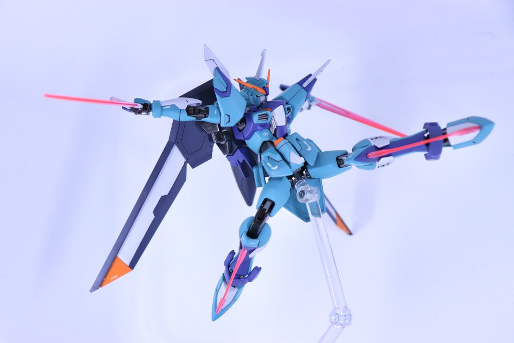 ピンクと青がいいバランスサイドスカートが干渉すると思いきや股関節が伸びてこーいうポーズもしっかりとれる！