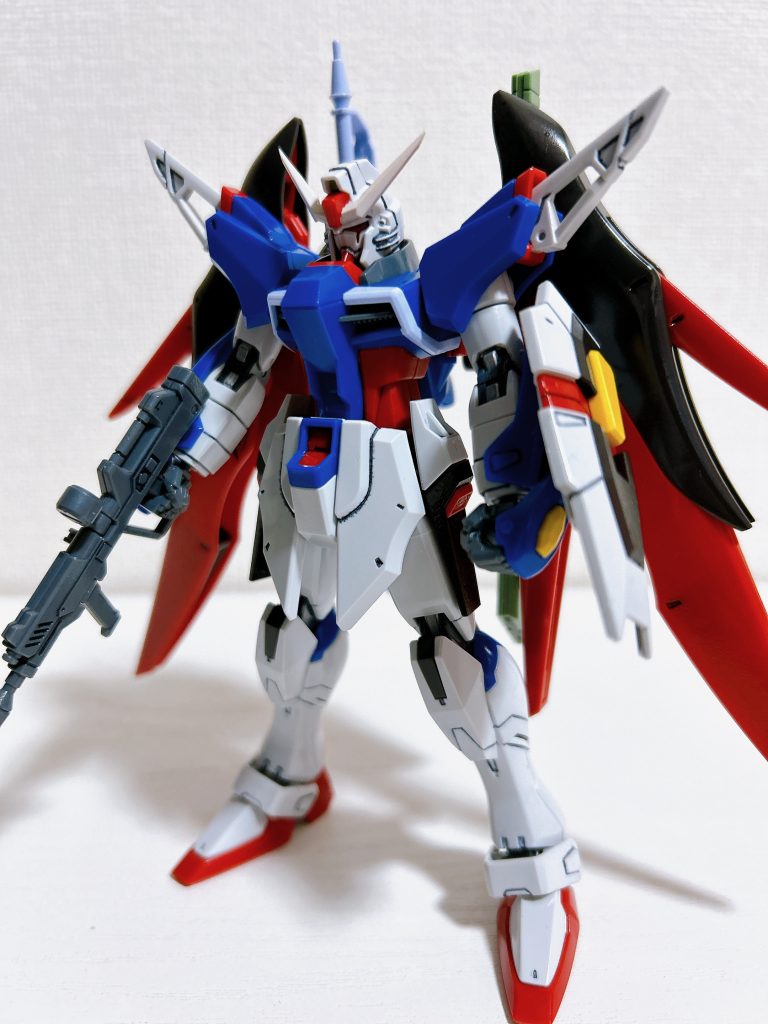 素組を行い、墨入れとトップコートで仕上げてます。SPEC2に寄せるために、アンテナだけガンダムマーカーで塗ってます！！ 