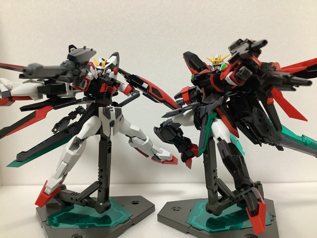 前半機のAGE-2ビートとツーショット