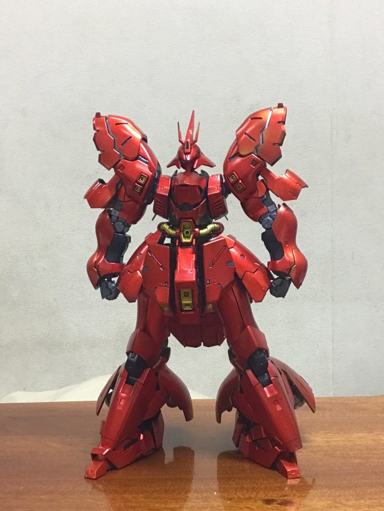 この時右足首にガンメタ塗った際に塗膜で軸がギチギチになって足首がネジ切れたので仮置きの状態にしてました