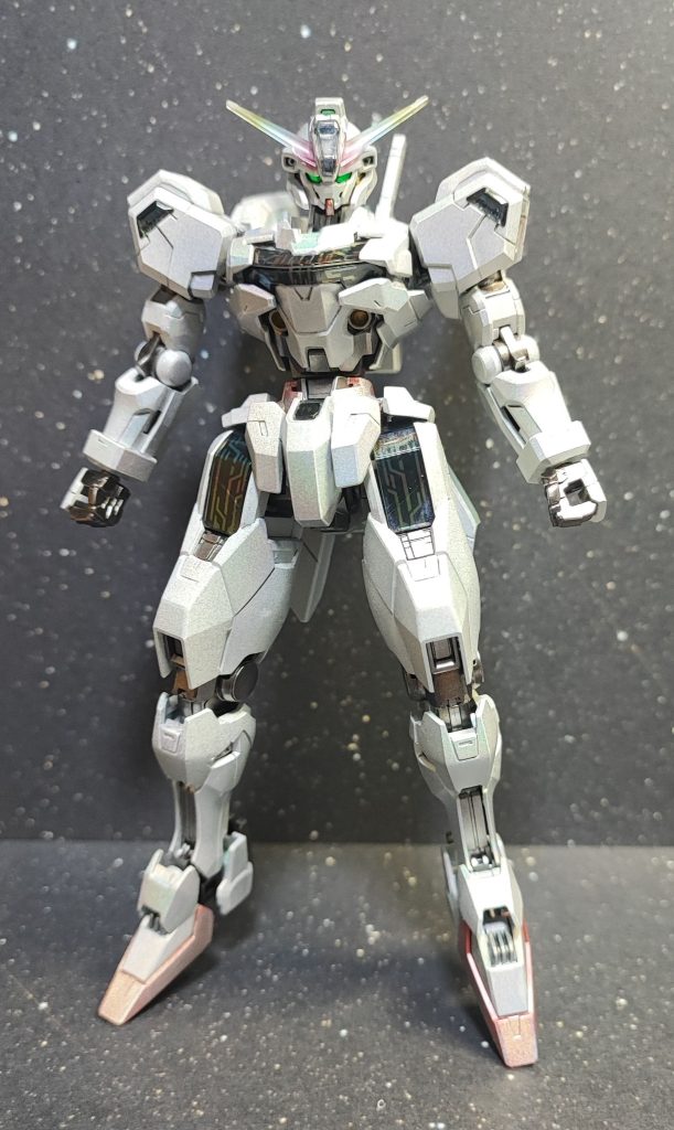 前面写真だと分かりづらいですが、結構キラキラしてます。