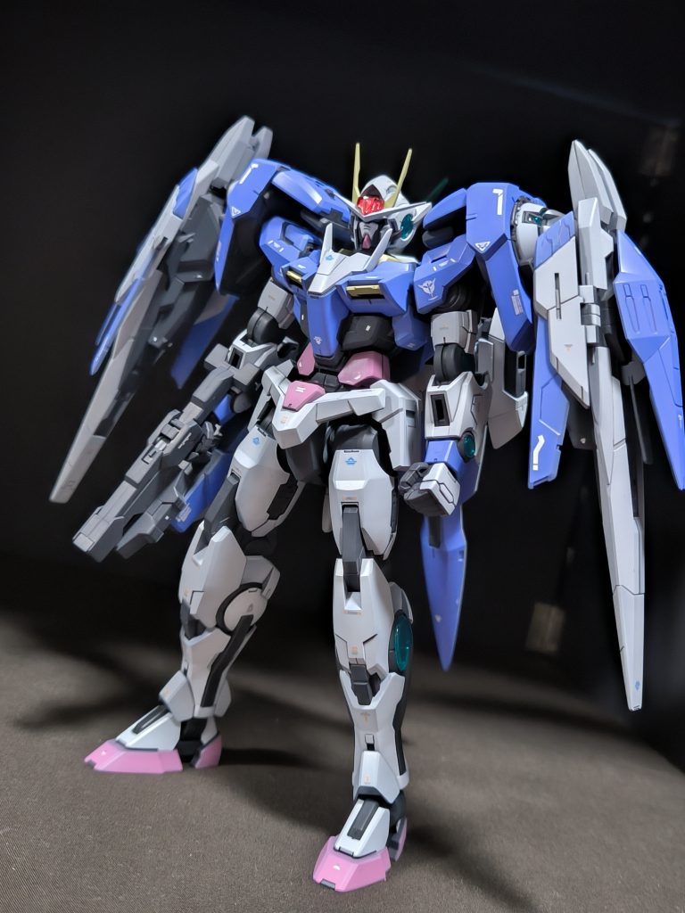 個人的にライザー形態ならこれ!!な印象のGNソードIII装備で固定です。今回ソードIIは割愛。ダブルオー単体時に似合う印象です。