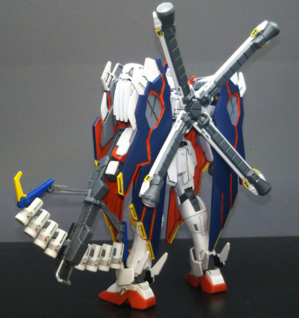 背面。いつもの装甲裏に黒を入れています。フルクロスのお陰で全く目立ちません(笑)あ、塗り忘れ発見w