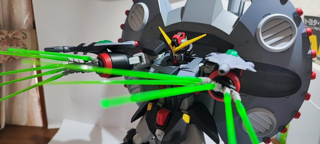 デストロイガンダム–6枚目/制作者：紫雨