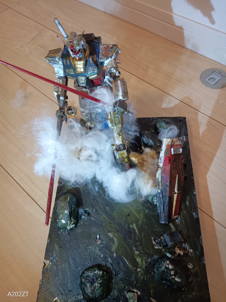 全体ですガンダムのもう一方にはシャアザクを置こうと思うんですがなかなか手に入りません