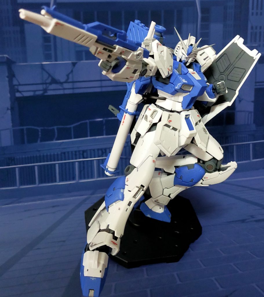 RG νガンダムに付属していたビームライフルもヴレイブ仕様に塗装しました。  