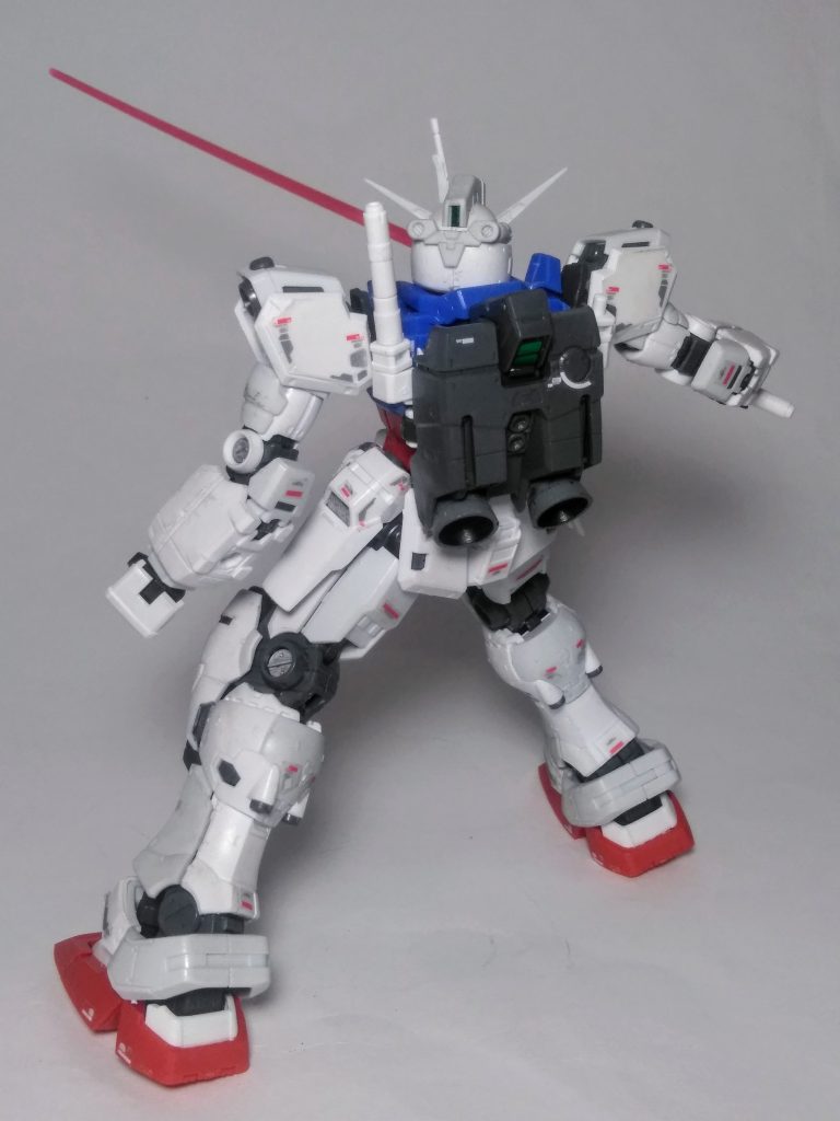 初版発売日時は｢2013年07月27日｣この製品は店舗での購入時に武器等の付属品は｢専用シールド｣のみでした。此を踏まえれば販売価格が破格なのも、頷けます。