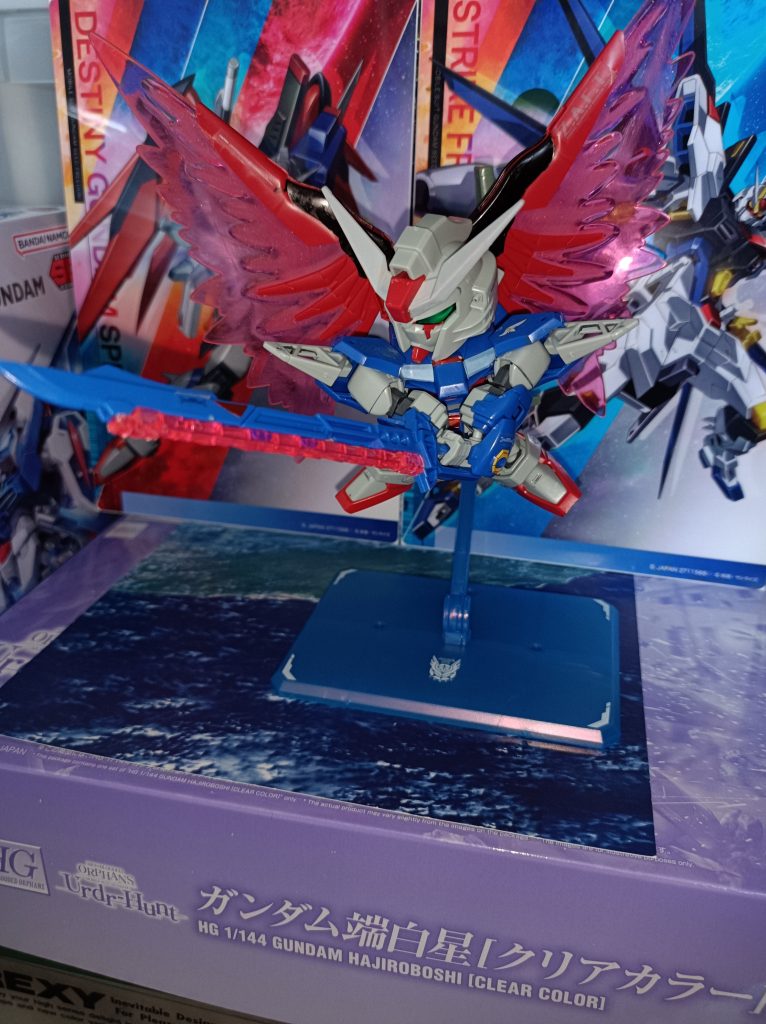 「うおぉぉぉぉぉぉ!!」つって敵をぶっ刺すデスティニー