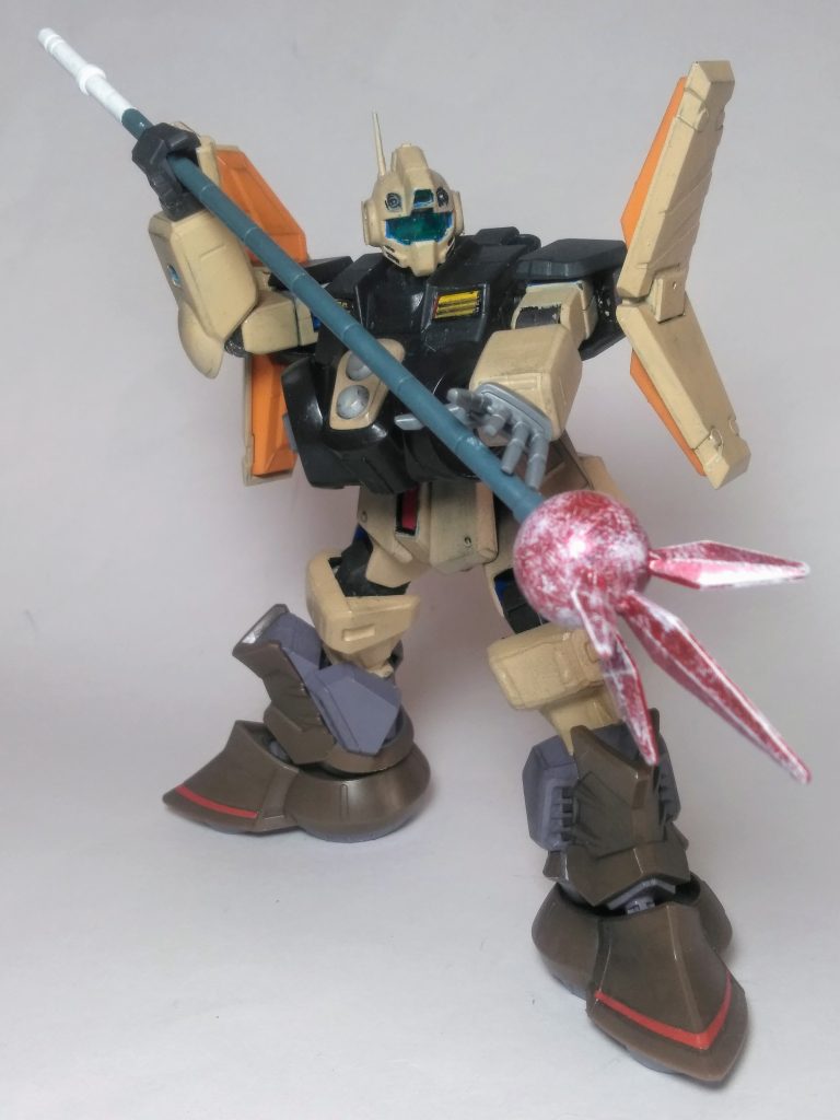 「高速機動で敵MSに突っ込んで行く❗」と、云うバトルスタイルでしょうから、『ビーム ジャベリン』も装備です 😘                 そして、今回の『長モノ武装絶対信者』案件も布教完了❗❗