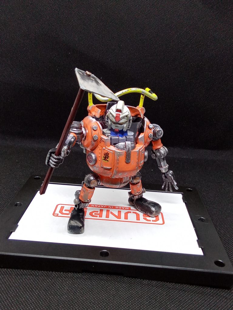 ハンドパーツは別売の拡張パーツを使用鍬はプラ板とプラ棒でそれっぽく自作