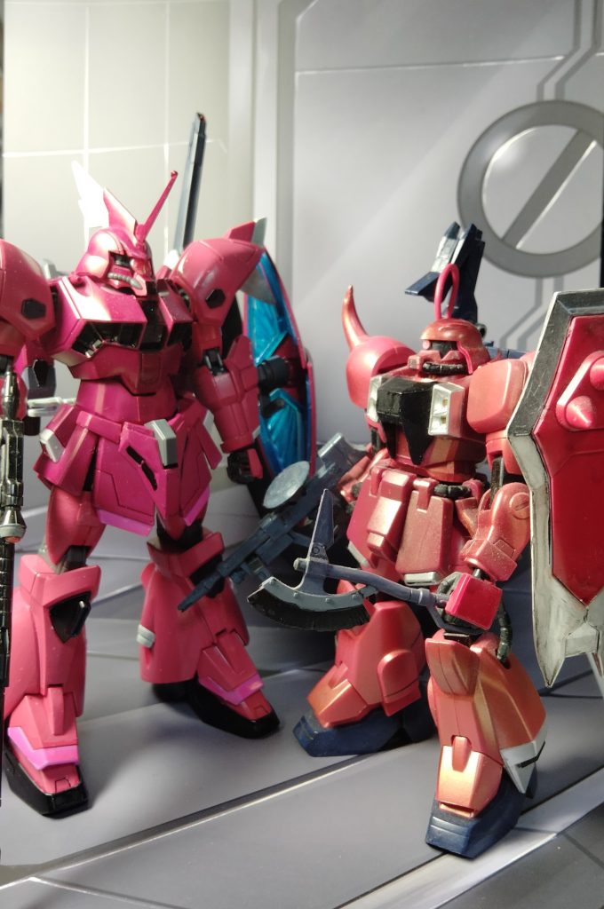 ザクウォーリアと比較・・・でかいですF91とジェガンぐらいの身長差ですね