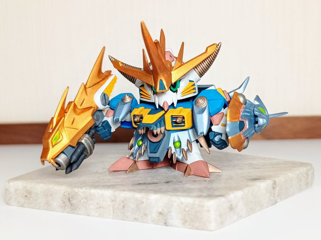 メガフレアーデバイスを構えて。かっこいい名前の大型兵器です。バネで発射できる弾丸の先を尖らせて凶悪なかんじに。