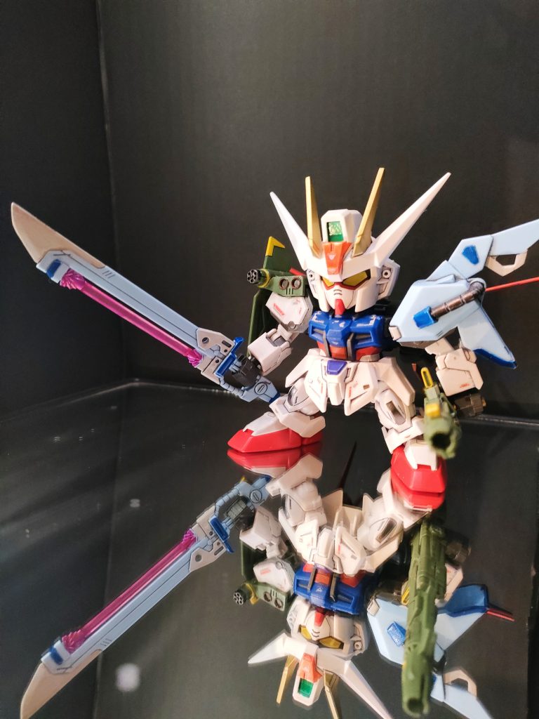 武器いっぱいはボリュームがでていいですね。EXスタンダードシリーズは顔がスマートでイケメンです。塗り分けは地獄ですが。