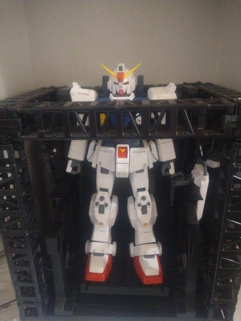 陸戦型ガンダム　格納–3枚目/制作者：fecro