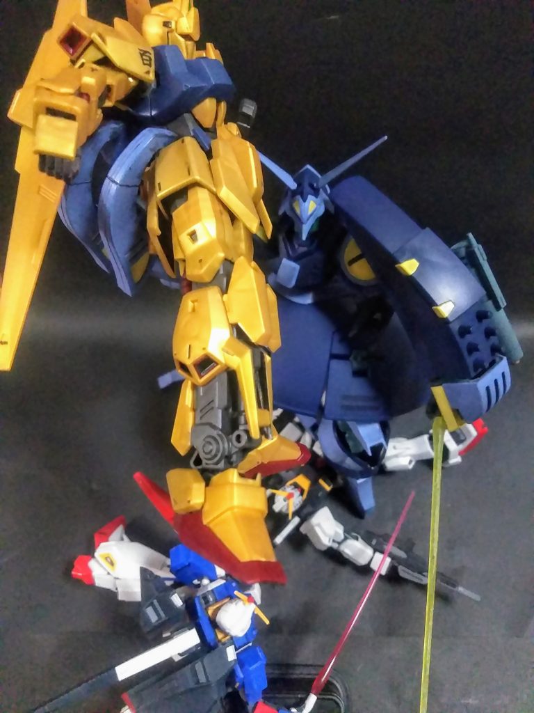 『バウンド ドック』なのだから"デッカイ右手"で『ワッシ❗❗』と、握りしめてミタイですよね 😍💕そんな訳で実行です👍今回も『百式さん』に"お手本"をミセテ貰いましょう 😤