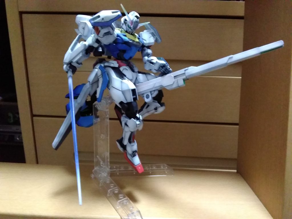 定番?の魔女ポージングにて。