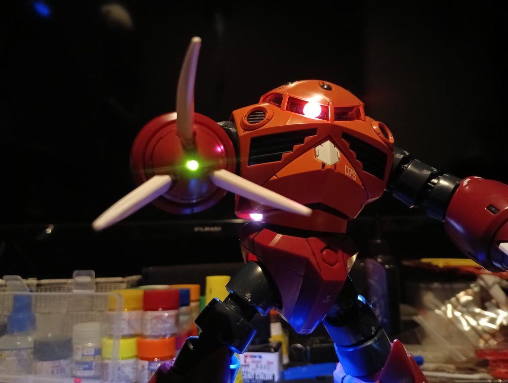 MG シャア専用ズゴック LED組込–3枚目/制作者：福田　義康