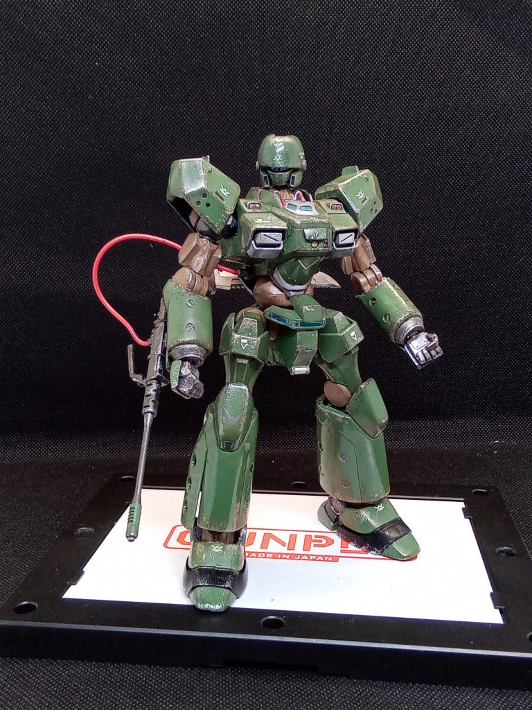 とりあえず・・頭部と胴体前面50%と背面・踵以外はザウォートを使っています(見えない部分多数)関節部分はザウォートのままですので【ザウォートを探せ!!】をしてみてください