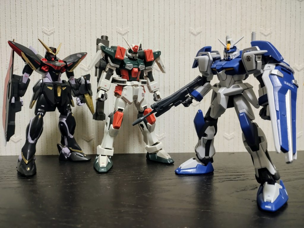 『ともかくこの3機、先に持ち帰る。クルーゼ隊長にお渡しするまで壊すなよ』