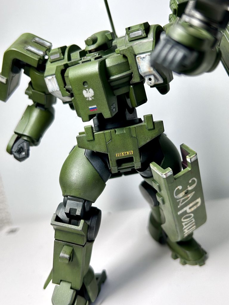 デカールはミニスケールAFVのものなどを流用してます。