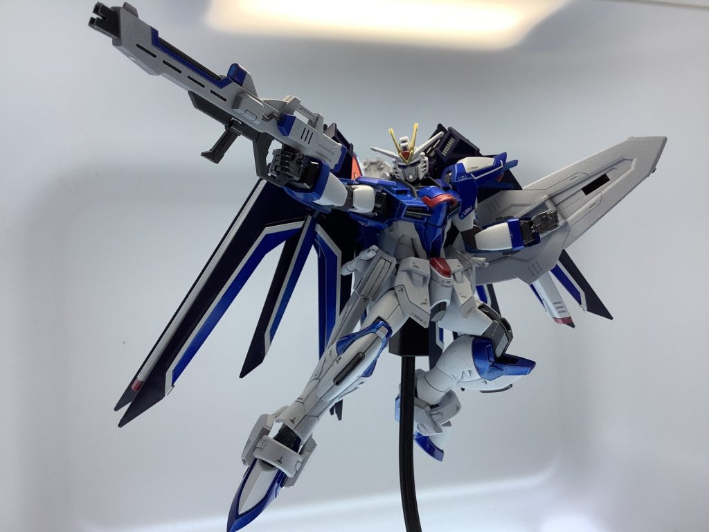 ポーズも決まる。