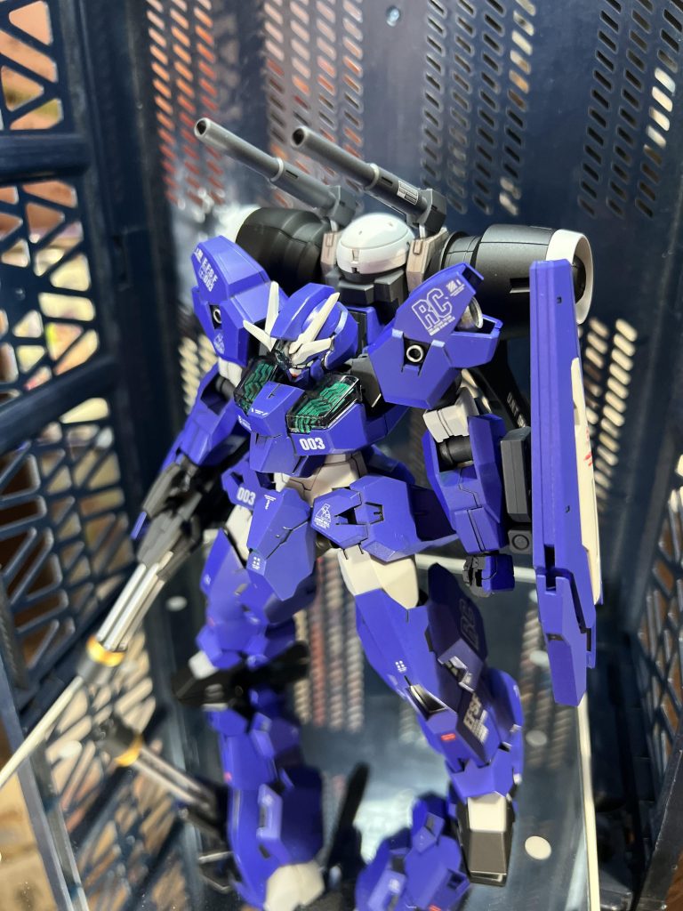 今回はお気に入りのブルーバイオレットで塗装✨