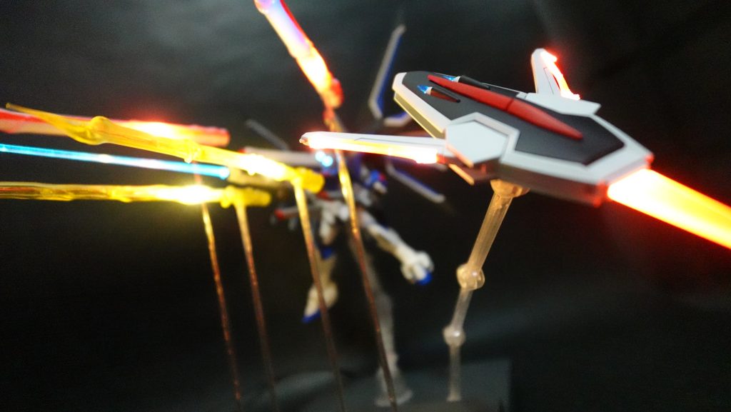 ライジングフリーダムガンダム 機動戦士ガンダムSEED FREEDOM  電飾改造–3枚目/制作者：JINSUBARU