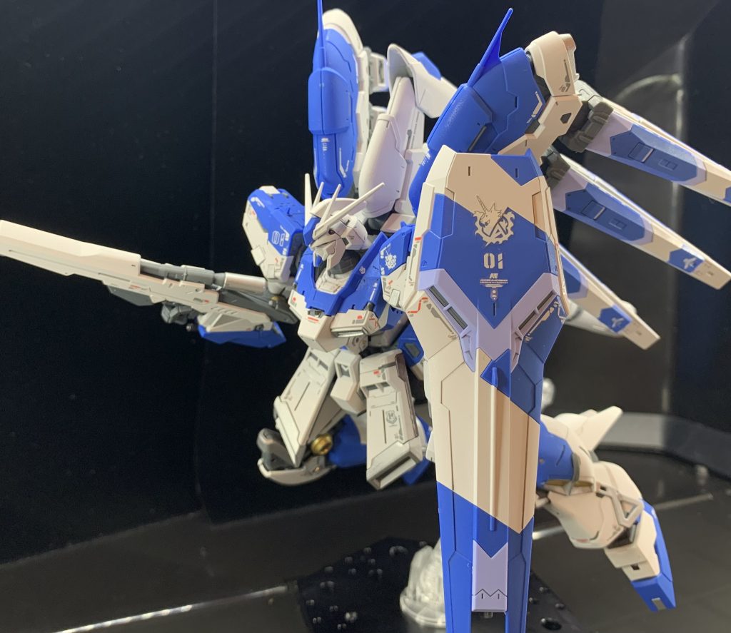 ここからポージング。サイズが大きくていつもの撮影スペースに入りませんでした。