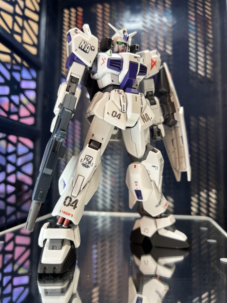 ガンダムMk-Ⅱ  白い悪魔Second–9枚目/制作者：真樹京介