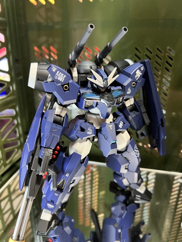 背中にはデミバーディングのバオリパックを移植、一応分離し自律思考型支援機となる妄想。