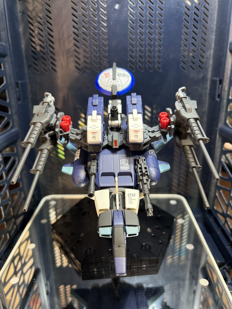 カラーは洋上迷彩のイメージしております。