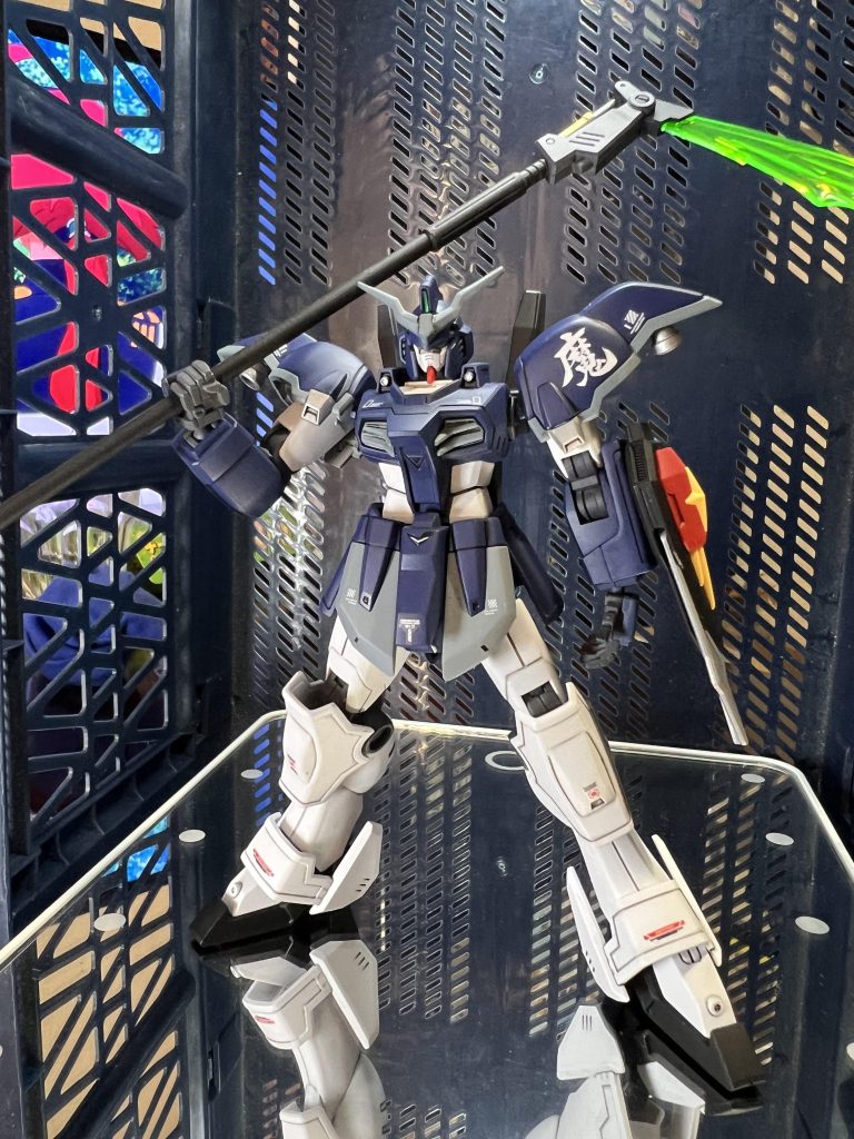 ガンダムデスサイズ–5枚目/制作者：真樹京介