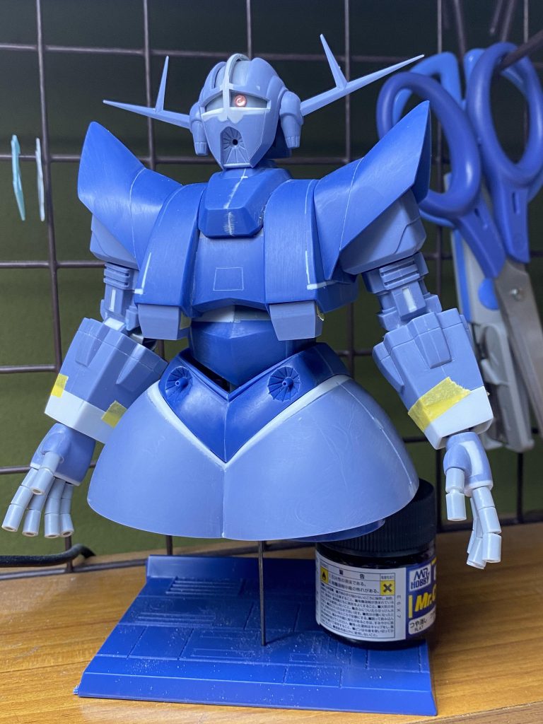 胴体を中心に改造しました。自分なりのアレンジも若干入れました。