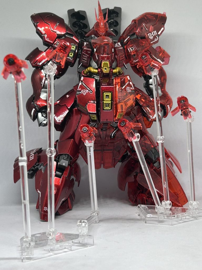 一応ね 流石に撮るよ ファンネルも(字余り)ウェポンディスプレイベースが丁度足りて大助かりしました、一時期再販無かったけど最近ちょくちょく見かけますね、地味に助かる