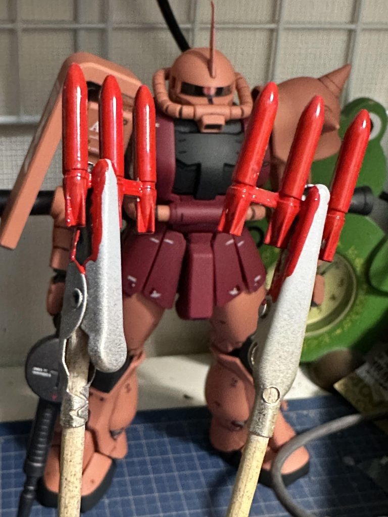 フットミサイルは筆塗り。