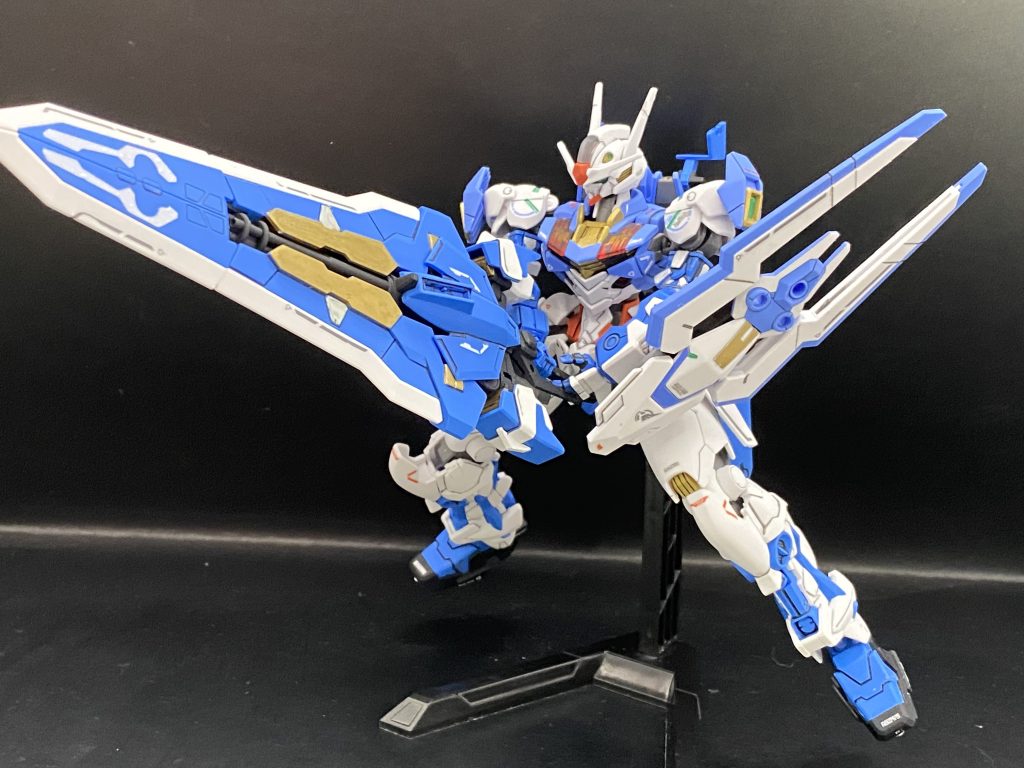 そしてタクティカルアームズを普通に構えポーズで。